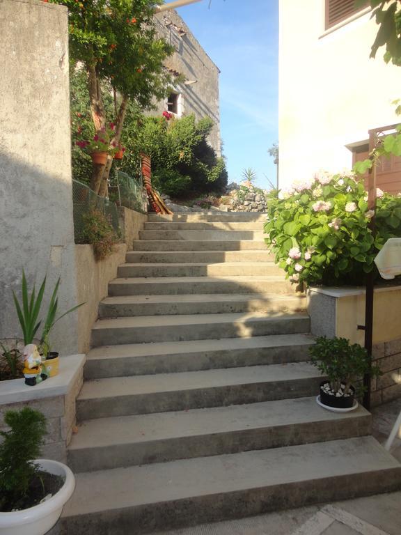 Apartman Danijela Zagorje Buitenkant foto
